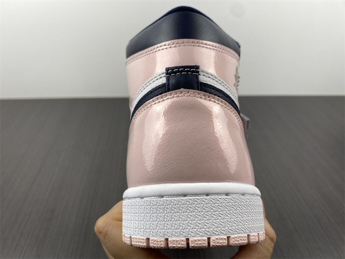 Air Jordan 1 High OG “Atmosphere” DD9335-641