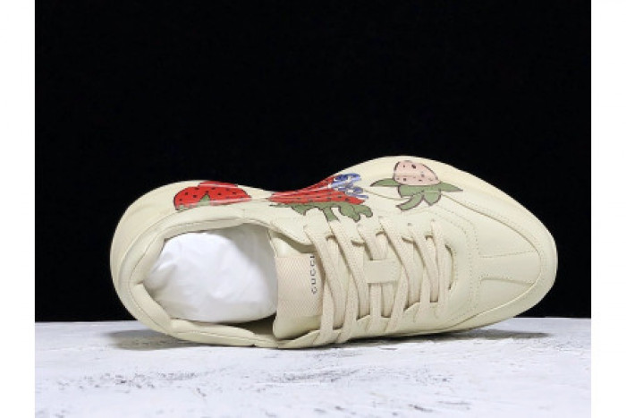 GUCC 2019 SS CASUAL STYLE LEATHER LOW-TOP SNEAKERS 576963 DRW00 9522